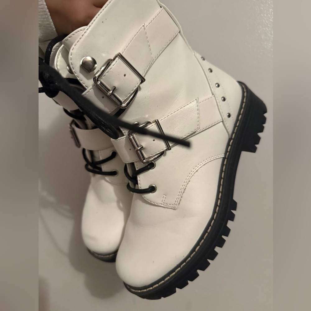 White Lace-Up Boots w/ Studded Heels & Double Buckle - Size 5.5, Good Condition